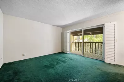 9555 Via Venezia, Burbank, CA 91504 - Photo 16