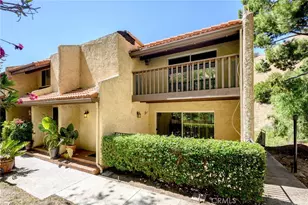 9555 Via Venezia, Burbank, CA 91504 - Photo 2