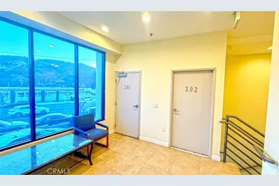 7341 Foothill Boulevard #201-202, Tujunga, CA 91042 - Photo 2