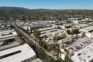 5325 Newcastle Ave, Encino, CA 91316 - Photo 20