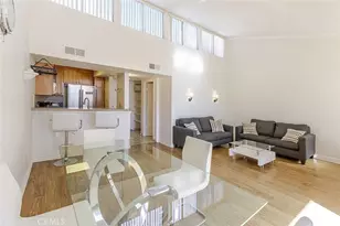 5325 Newcastle Ave, Encino, CA 91316 - Photo 2