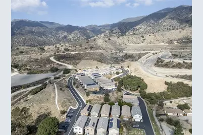 14071 Fenton Lane, Sylmar, CA 91342 - Photo 10