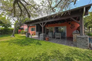 2528 N Orchard Dr, Burbank, CA 91504 - Photo 46