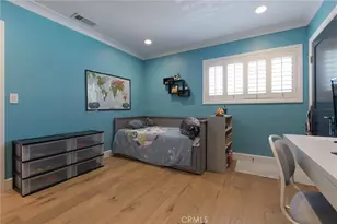 2528 N Orchard Dr, Burbank, CA 91504 - Photo 24