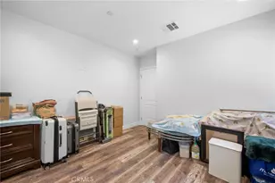 8600 Bluffdale Dr, Los Angeles, CA 91352 - Photo 44