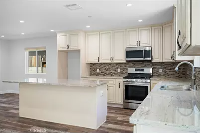 8600 Bluffdale Drive, Los Angeles, CA 91352 - Photo 12