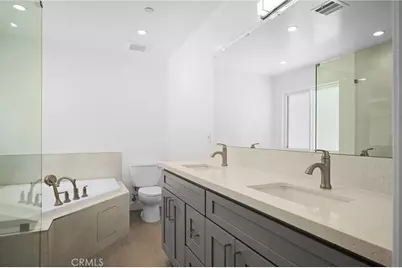 8600 Bluffdale Drive, Los Angeles, CA 91352 - Photo 16