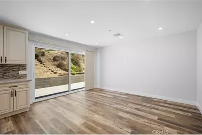 8600 Bluffdale Drive, Los Angeles, CA 91352 - Photo 8