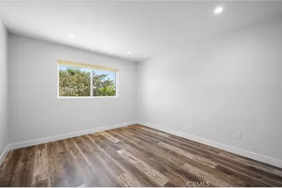 8600 Bluffdale Drive, Los Angeles, CA 91352 - Photo 22