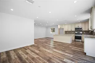 8600 Bluffdale Dr, Los Angeles, CA 91352 - Photo 10