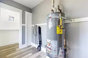 243 N Verdugo Rd, Glendale, CA 91206 - Photo 22