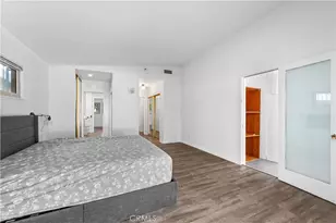 23151 Bigler St, Woodland Hills, CA 91364 - Photo 20