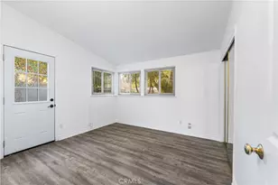 23151 Bigler St, Woodland Hills, CA 91364 - Photo 30