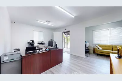 6851 Foothill Boulevard, Tujunga, CA 91042 - Photo 10