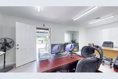 6851 Foothill Boulevard, Tujunga, CA 91042 - Photo 1