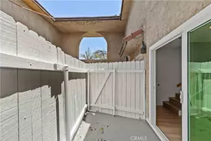 9019 Cedros Ave, Panorama City, CA 91402 - Photo 34