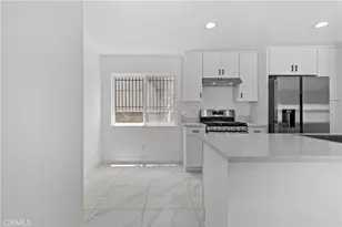 9019 Cedros Ave, Panorama City, CA 91402 - Photo 8