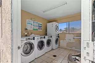 9019 Cedros Ave, Panorama City, CA 91402 - Photo 40