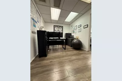 224 100 S Olive, Burbank, CA 91502 - Photo 2