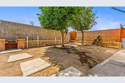 19230 Nearbrook Street, Canyon Country, CA 91351 - Photo 32