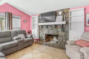 19230 Nearbrook St, Canyon Country, CA 91351 - Photo 10