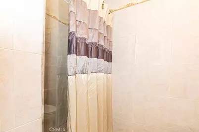 1748 N Kenmore Avenue #203, Los Angeles, CA 90027 - Photo 22