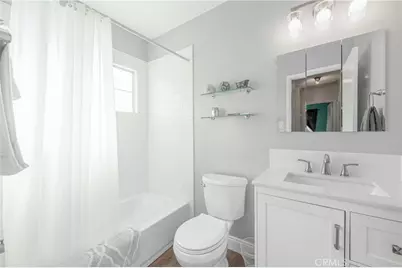 15815 Bassett Street, Lake Balboa, CA 91406 - Photo 10