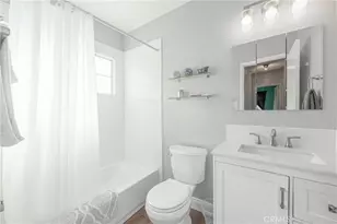 15815 Bassett St, Lake Balboa, CA 91406 - Photo 10