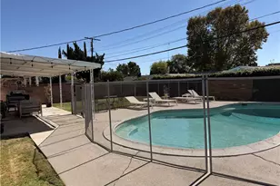 23928 Archwood St, West Hills, CA 91307 - Photo 8