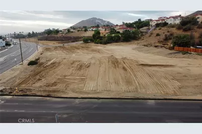 18661 5th, Bloomington, CA 92316 - Photo 10