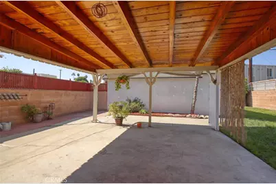 6903 Halbrent Avenue, Van Nuys, CA 91405 - Photo 2