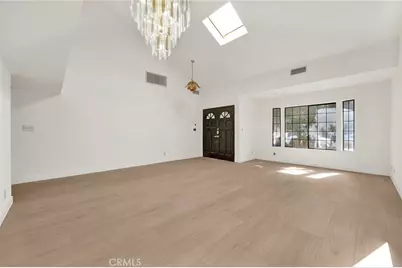 20243 Lanark Street, Winnetka, CA 91306 - Photo 4