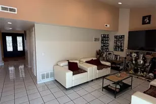 13765 Algranti, Sylmar, CA 91342 - Photo 12