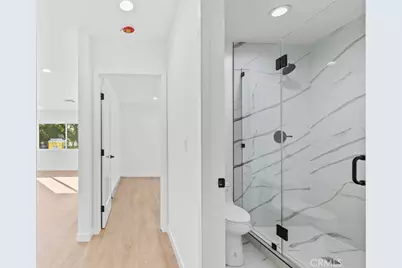 6842 Cedros Avenue, Van Nuys, CA 91405 - Photo 18