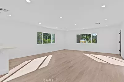 6842 Cedros Avenue, Van Nuys, CA 91405 - Photo 12