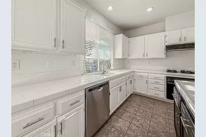 5789 Tonopah Court, Simi Valley, CA 93063 - Photo 32