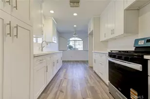 20264 Lassen St, Chatsworth, CA 91311 - Photo 10