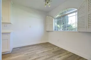 20264 Lassen St, Chatsworth, CA 91311 - Photo 6