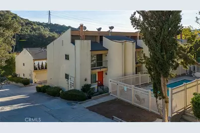 1881 Alpha Road #8, Glendale, CA 91208 - Photo 2