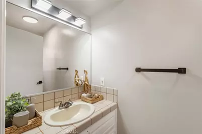 4558 Jessica Dr, Los Angeles, CA 90065 - Photo 32