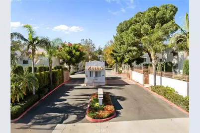 12411 Osborne Street #106, Pacoima, CA 91331 - Photo 2