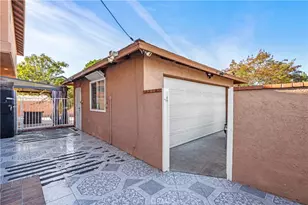 13001 Debby St, Los Angeles, CA 91401 - Photo 28