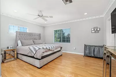 13001 Debby Street, Los Angeles, CA 91401 - Photo 18