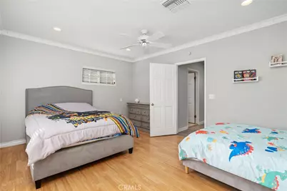 13001 Debby Street, Los Angeles, CA 91401 - Photo 22