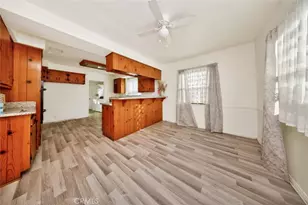 15439 Hart St, Van Nuys, CA 91406 - Photo 14