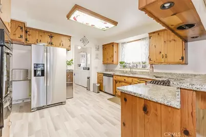 15439 Hart Street, Van Nuys, CA 91406 - Photo 6