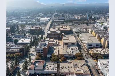 138 N San Fernando Boulevard, Burbank, CA 91502 - Photo 24