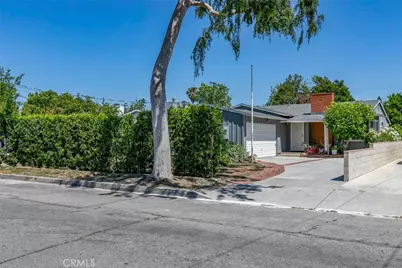 14719 Wyandotte Street, Van Nuys, CA 91405 - Photo 2