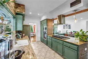 28314 Easton, Santa Clarita, CA 91350 - Photo 6