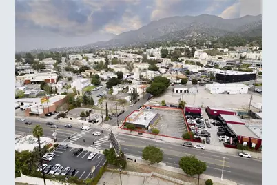 7277 Foothill, Tujunga, CA 91042 - Photo 12